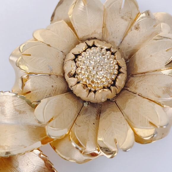 Signed Primex Mid Century Gold Tone Floral Brooch Earrings Set Leaf Flower - Picture 2 of 15